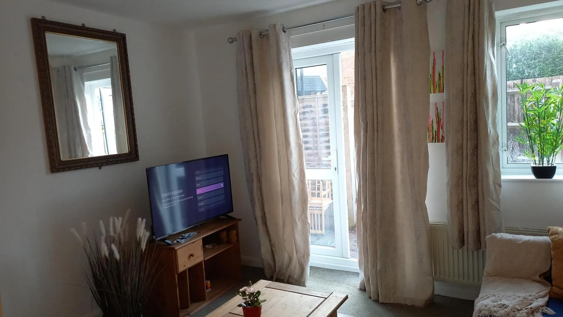 One Bedroom Apartment In Central London 0*,